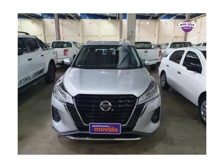 Nissan Kicks Prata 4