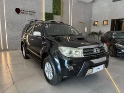 Toyota Hilux SW4