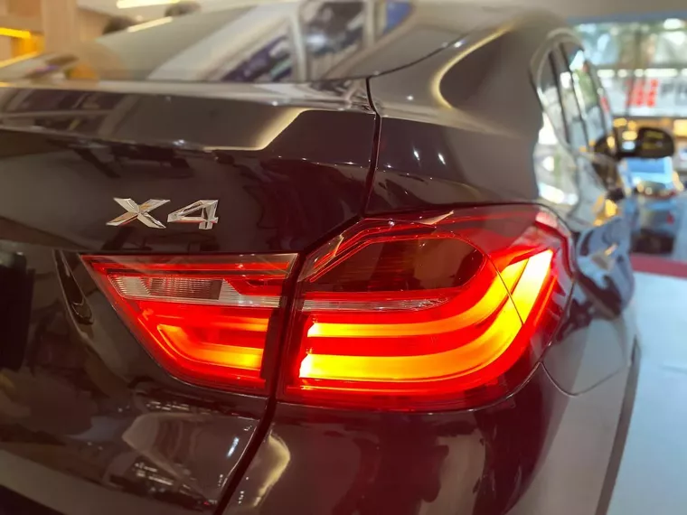 BMW X4 Preto 15