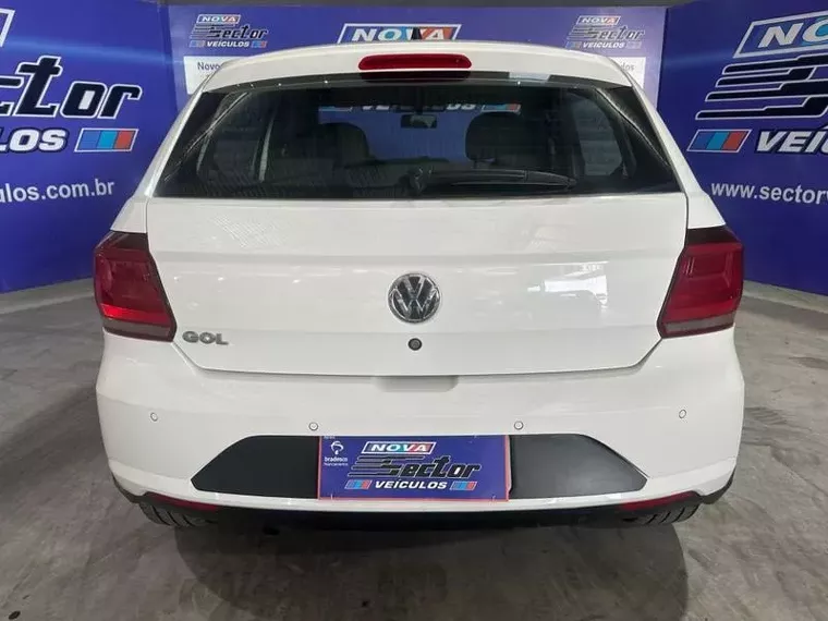 Volkswagen Gol Branco 9