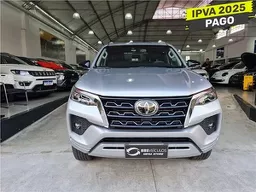 Toyota Hilux SW4