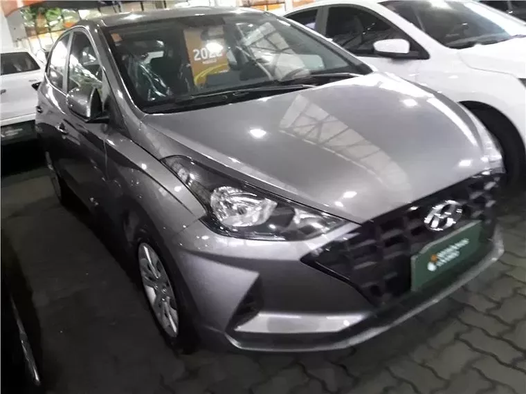 Hyundai HB20 Prata 13