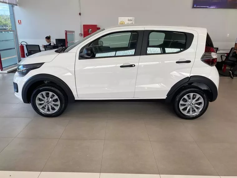 Fiat Mobi Branco 3