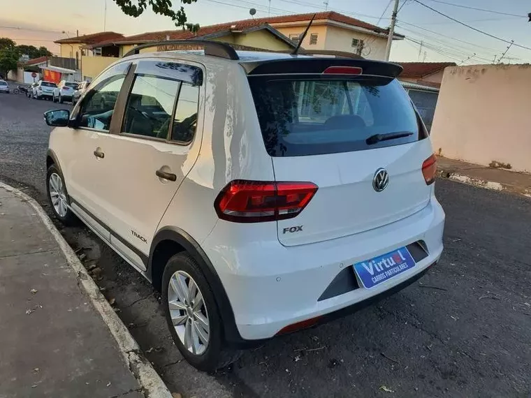 Volkswagen Fox Branco 7