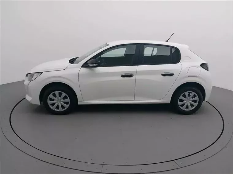 Peugeot 208 Branco 17