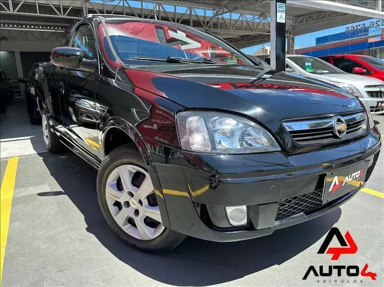 Chevrolet Montana Preto 7