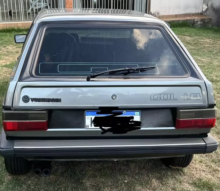 Volkswagen Gol Prata 3