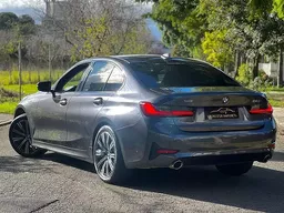 BMW 320i