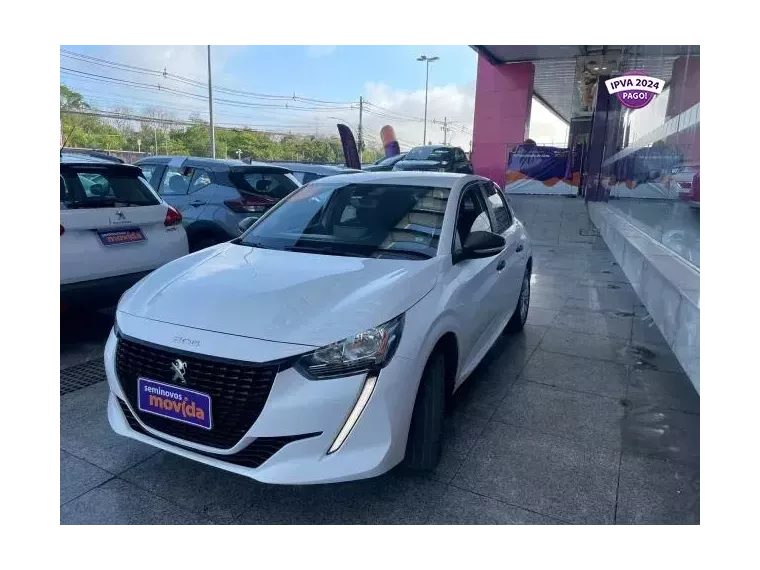 Peugeot 208 Branco 10