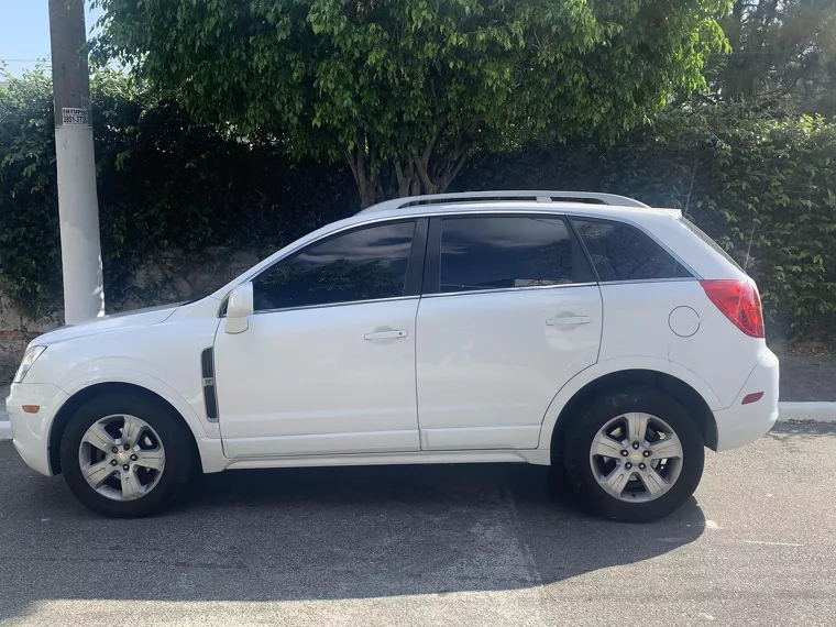 Chevrolet Captiva Branco 4