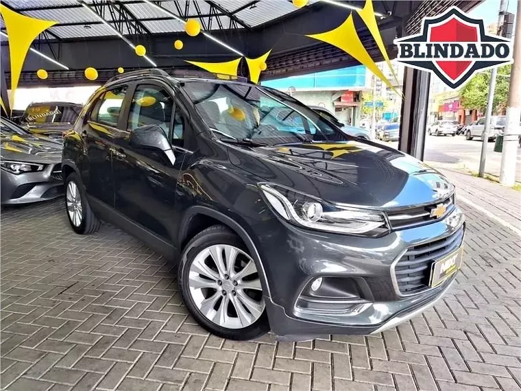 Chevrolet Tracker Cinza 13