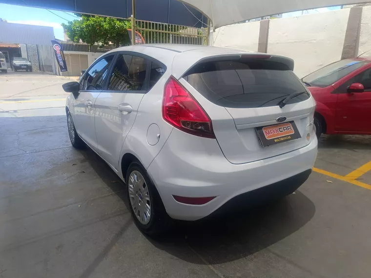 Ford Fiesta Branco 9