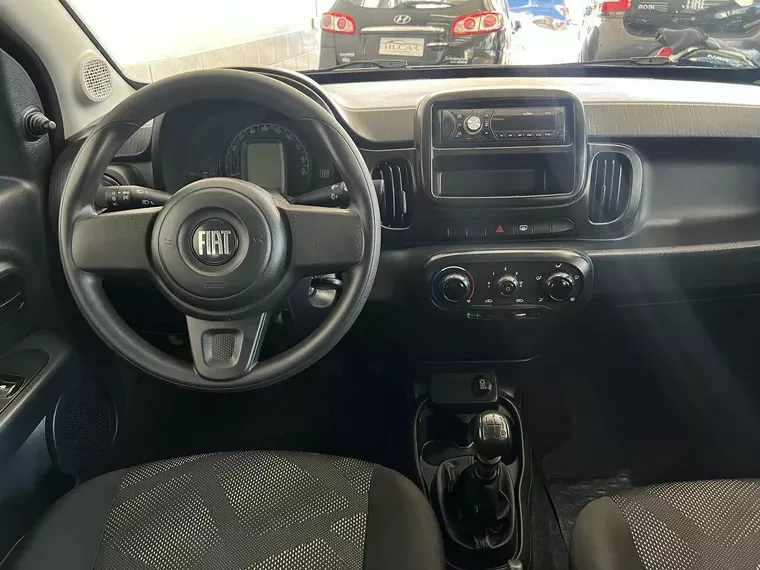 Fiat Mobi Preto 7