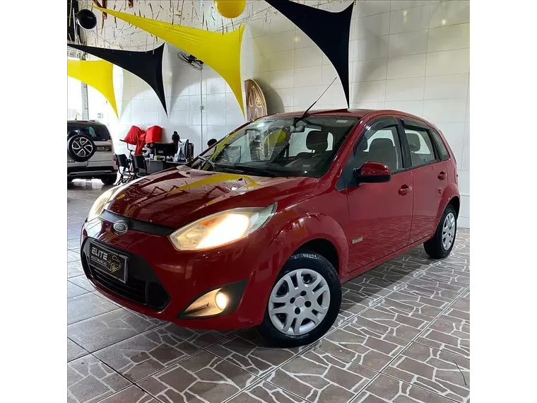 Ford Fiesta Vermelho 15