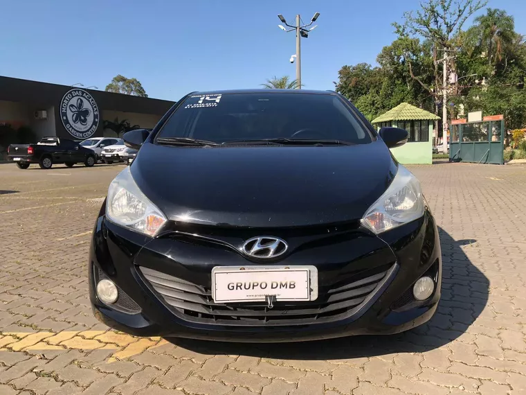 Hyundai HB20S Preto 11