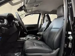 Toyota Hilux SW4