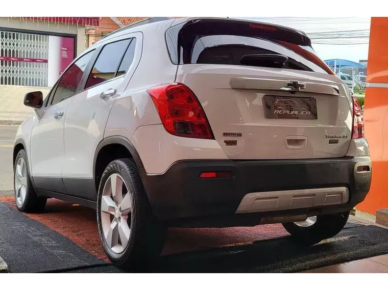 Chevrolet Tracker Branco 4