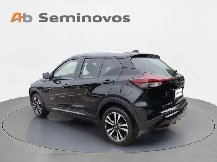 Nissan Kicks Preto 5