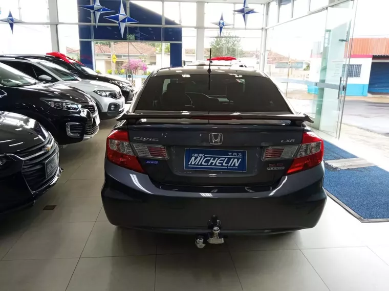 Honda Civic Cinza 8