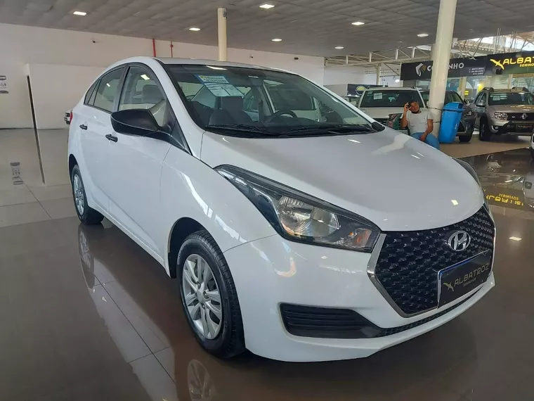 Hyundai HB20S Branco 12