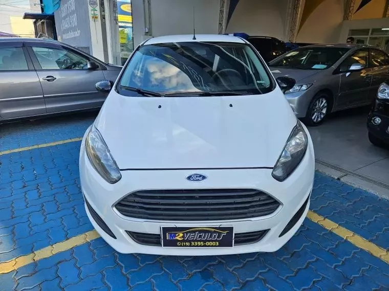 Ford Fiesta Branco 11