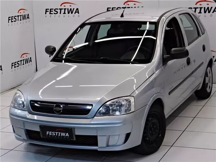 Chevrolet Corsa Prata 1