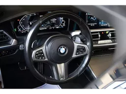 BMW 330e