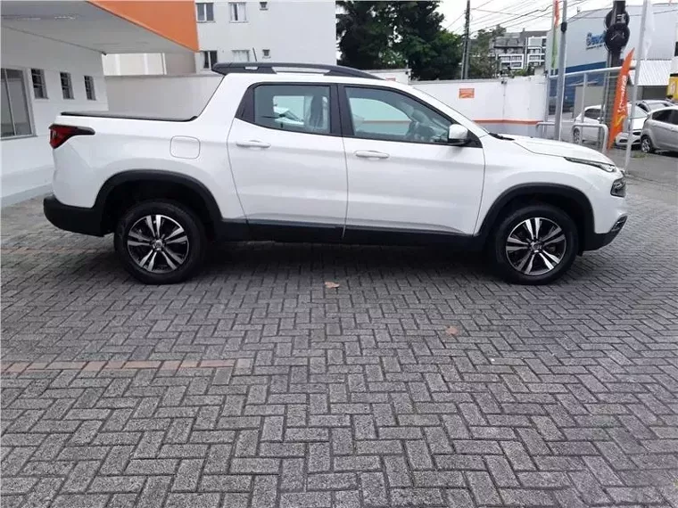 Fiat Toro Branco 15