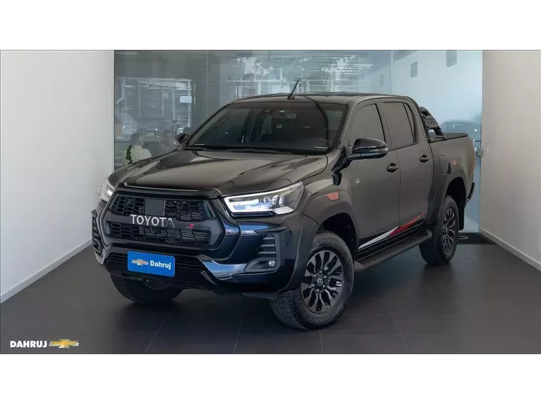 Toyota Hilux Preto 14