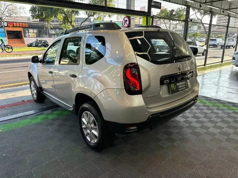 Renault Duster Prata 6