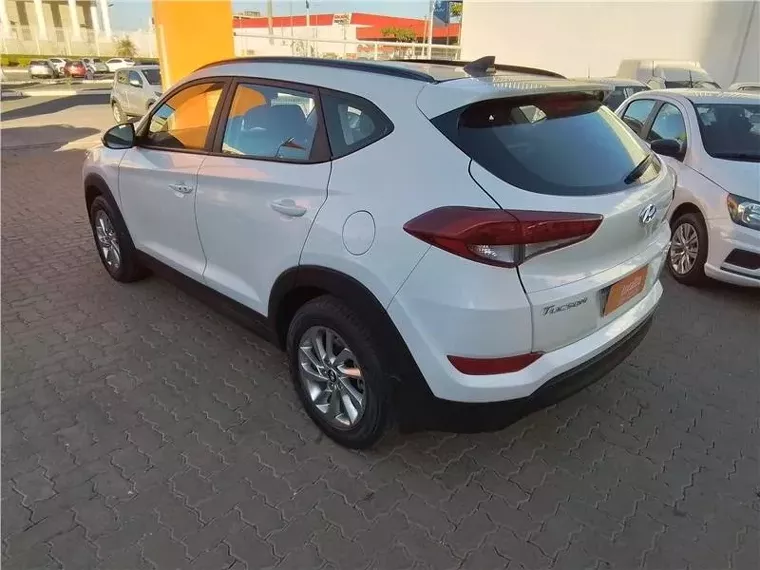 Hyundai Tucson Branco 15