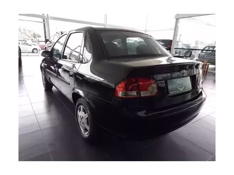 Chevrolet Classic Preto 2