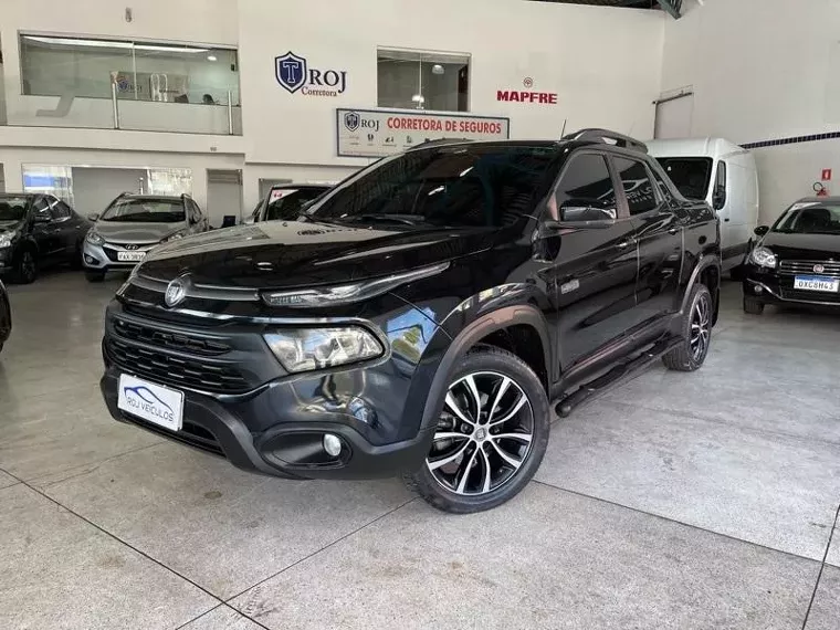 Fiat Toro Preto 3