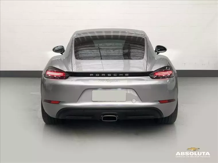 Porsche 718 Prata 1