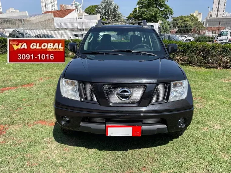 Nissan Frontier Preto 5