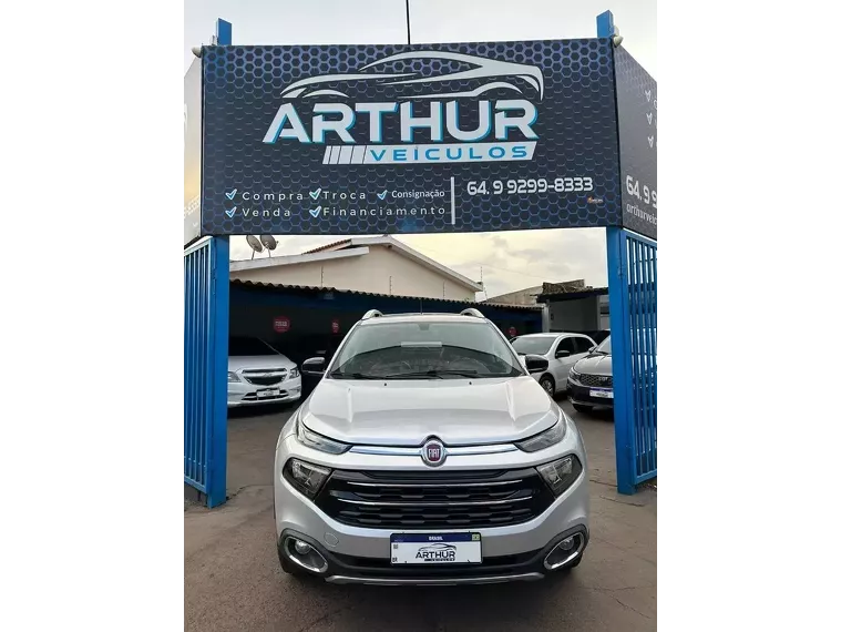 Fiat Toro Prata 12