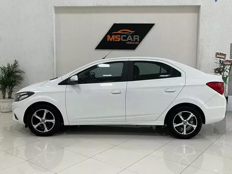 Chevrolet Prisma Branco 3