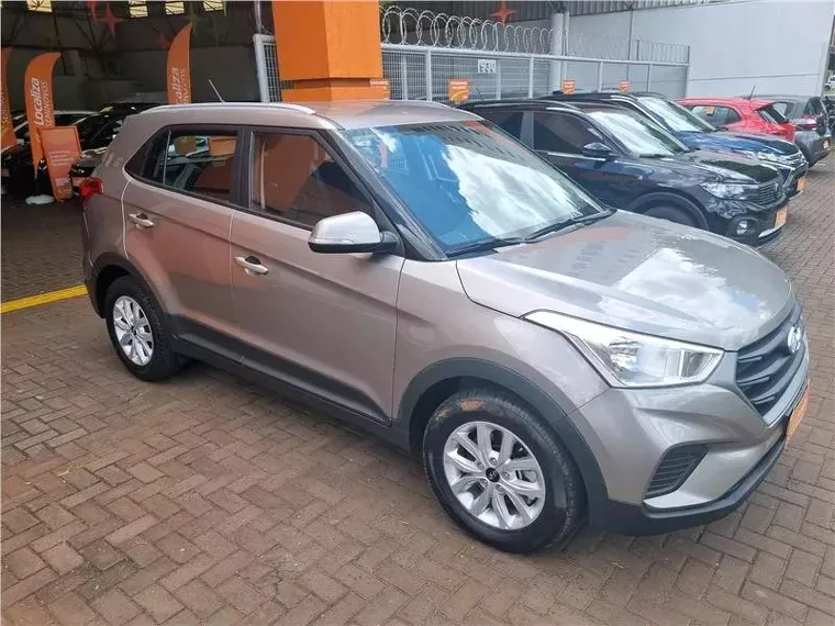 Hyundai Creta Prata 10