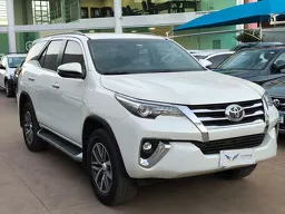 Toyota Hilux SW4