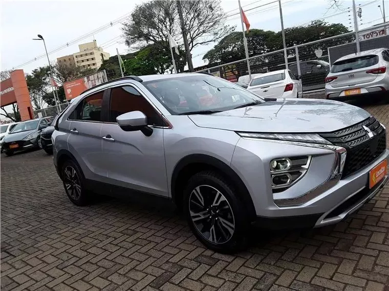 Mitsubishi Eclipse Cross Prata 8