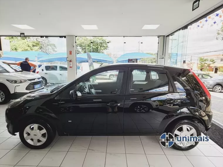 Ford Fiesta Preto 13