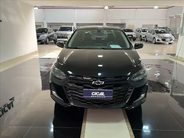 Chevrolet Onix Preto 13