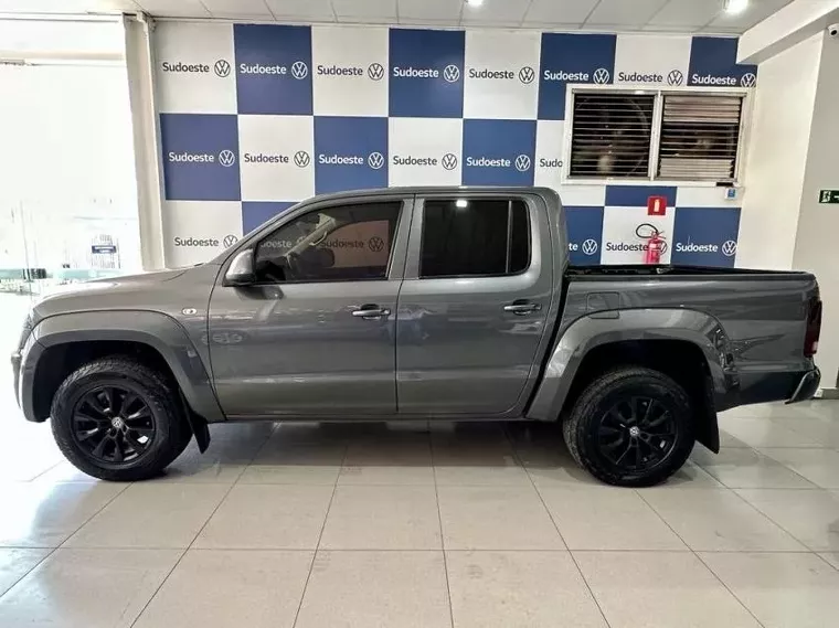 Volkswagen Amarok Cinza 1