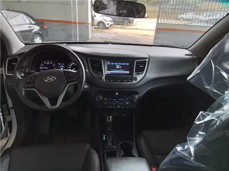 Hyundai Tucson Branco 4