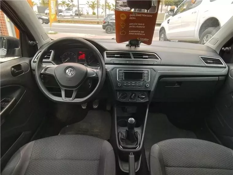 Volkswagen Gol Prata 1