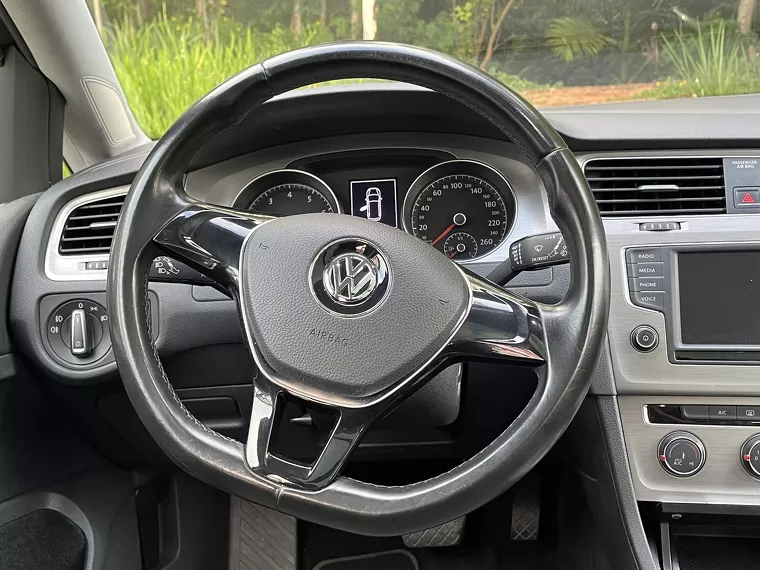 Volkswagen Golf Preto 13