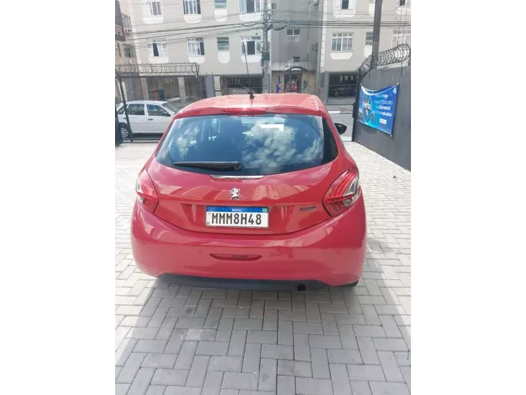 Peugeot 208 Vermelho 4