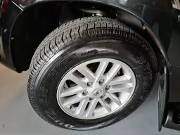 Toyota Hilux SW4