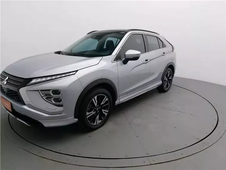 Mitsubishi Eclipse Cross Prata 1