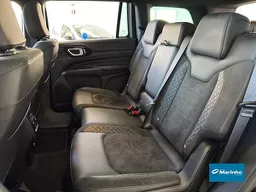 Jeep Commander